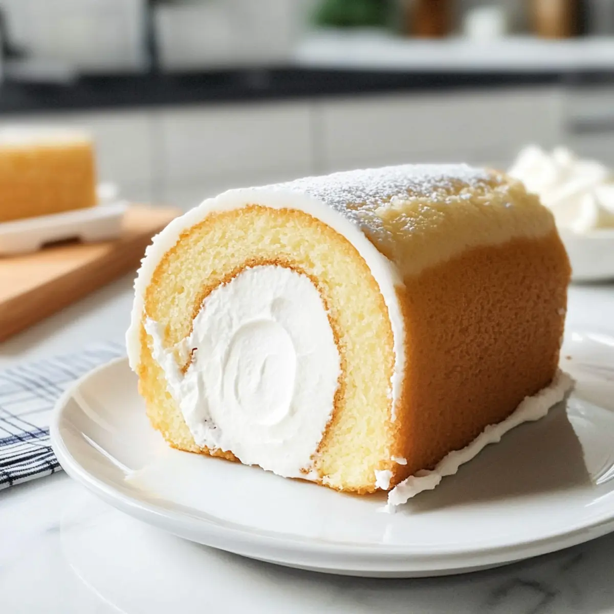 Fluffige Dojima Rolle mit Sahnefüllung